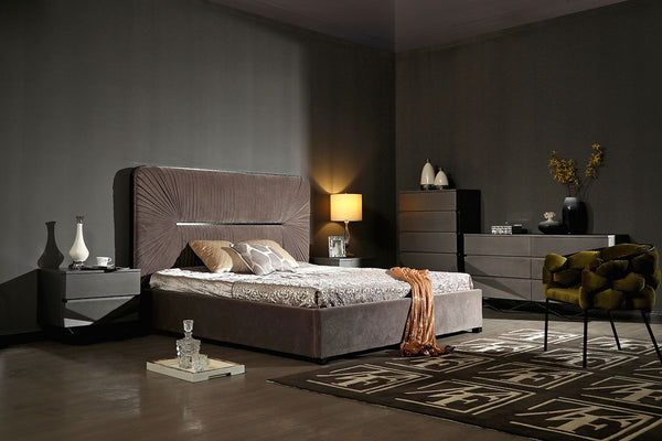 Modrest Duke Modern Grey Velvet & Black Gun Chrome Q Bedroom SetVig Furniture Model VGVCBD1903-GRY-SET-Q ID 80265 catch